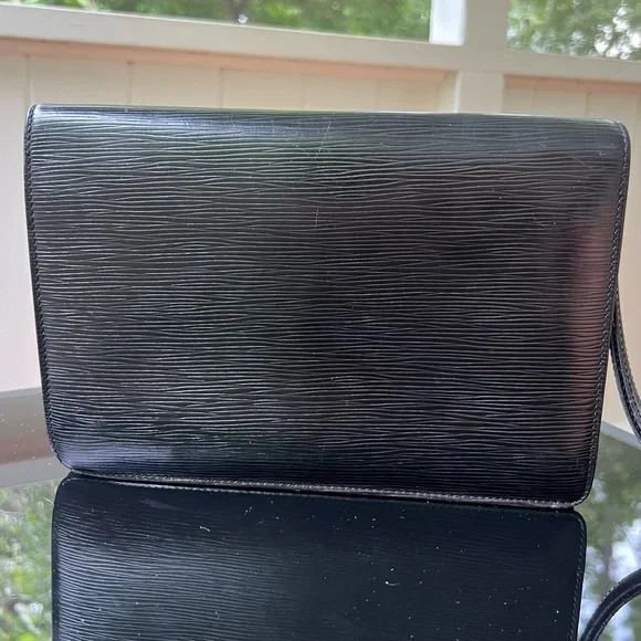 Louis Vuitton Epi Sellier - Picture 12 of 12